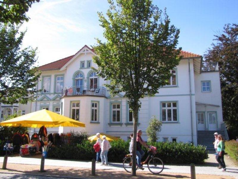 Appartementhaus Sanssouci Kuehlungsborn Exterior photo